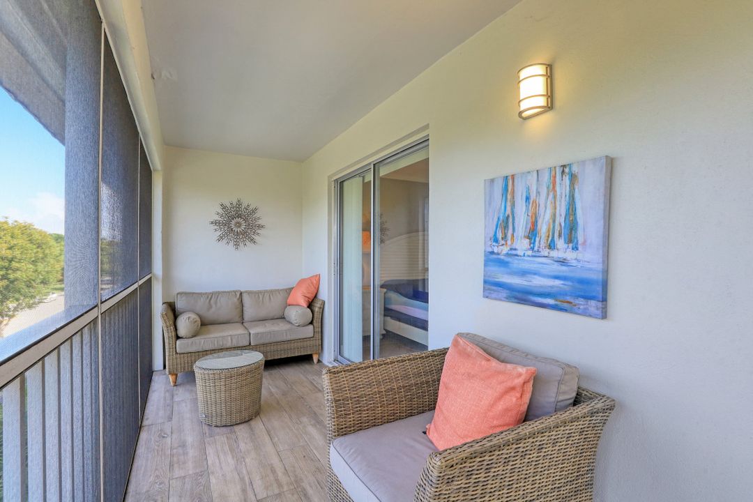 3150 Binnacle Dr #319, Naples, FL 34103