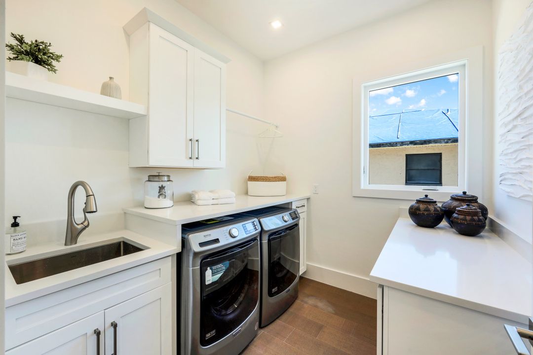 469 Germain Ave, Naples, FL 34108