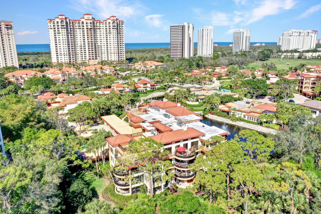 6710 Pelican Bay Blvd #435, Naples, FL 34108