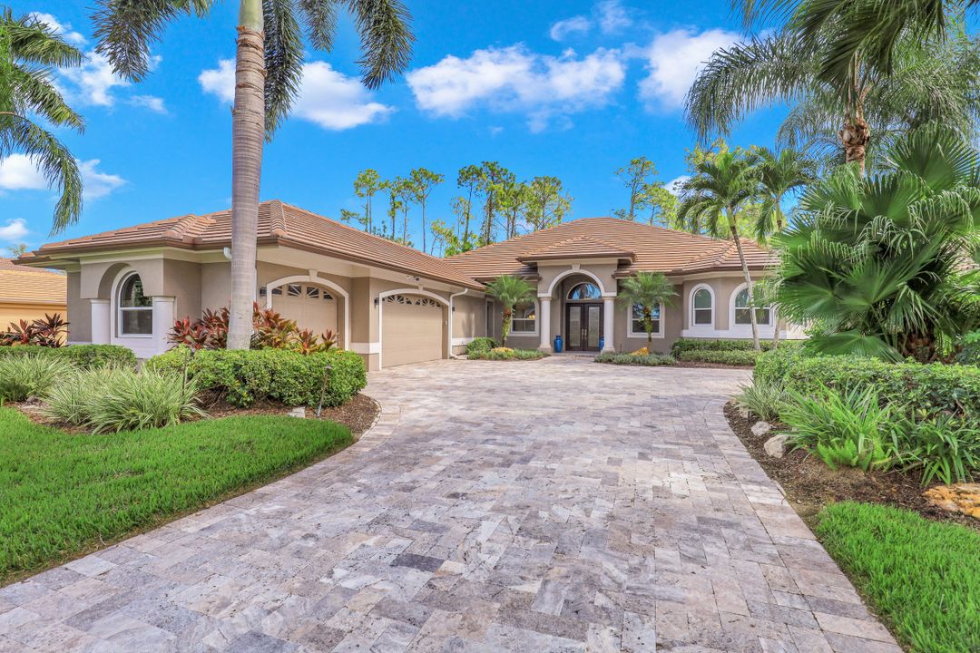 2790 Olde Cypress Dr, Naples, FL 34119