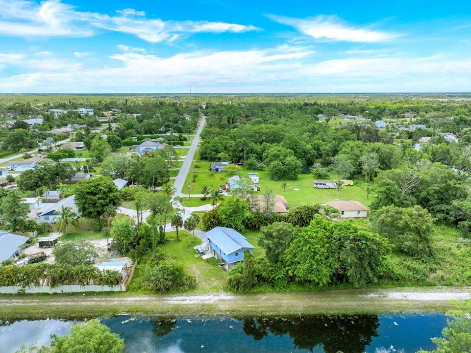 5202 Cypress Ln, Naples, FL 34113