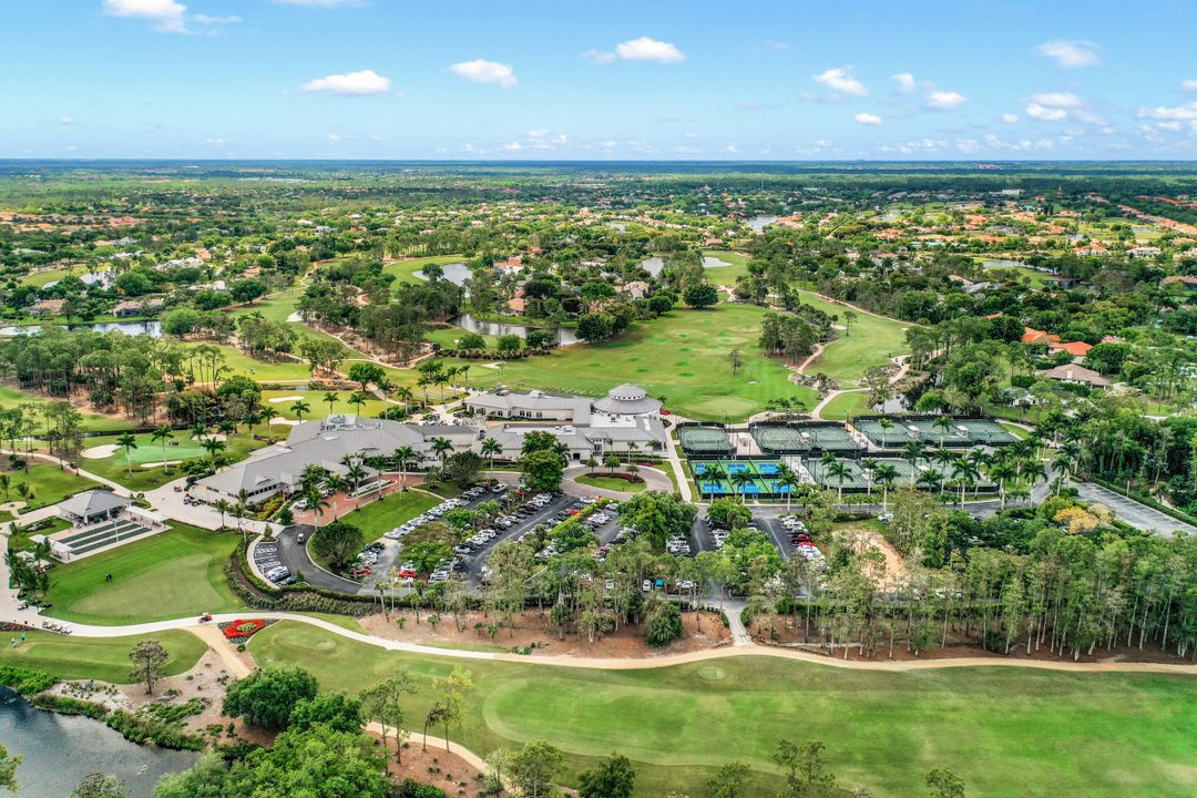 4501 Silver Fox Dr, Naples, FL 34119