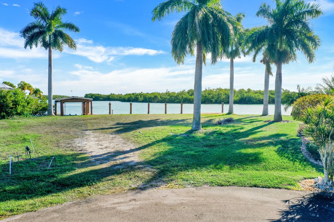 159 Tahiti St, Naples, FL 34113