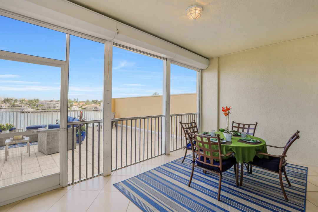 410 Flagship Dr #302, Naples, FL 34108