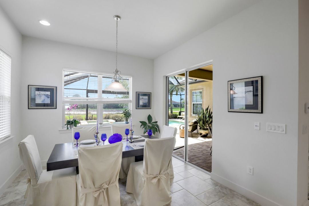 9415 Quarry Dr, Naples, FL 34120