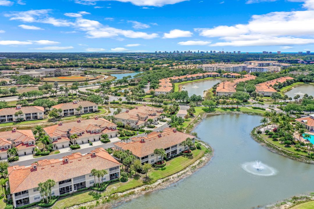3062 Driftwood Way #4302, Naples, FL 34109