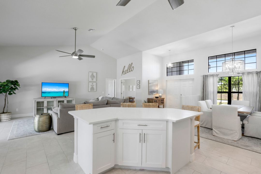 2016 SW 28th Ln, Cape Coral, FL 33914
