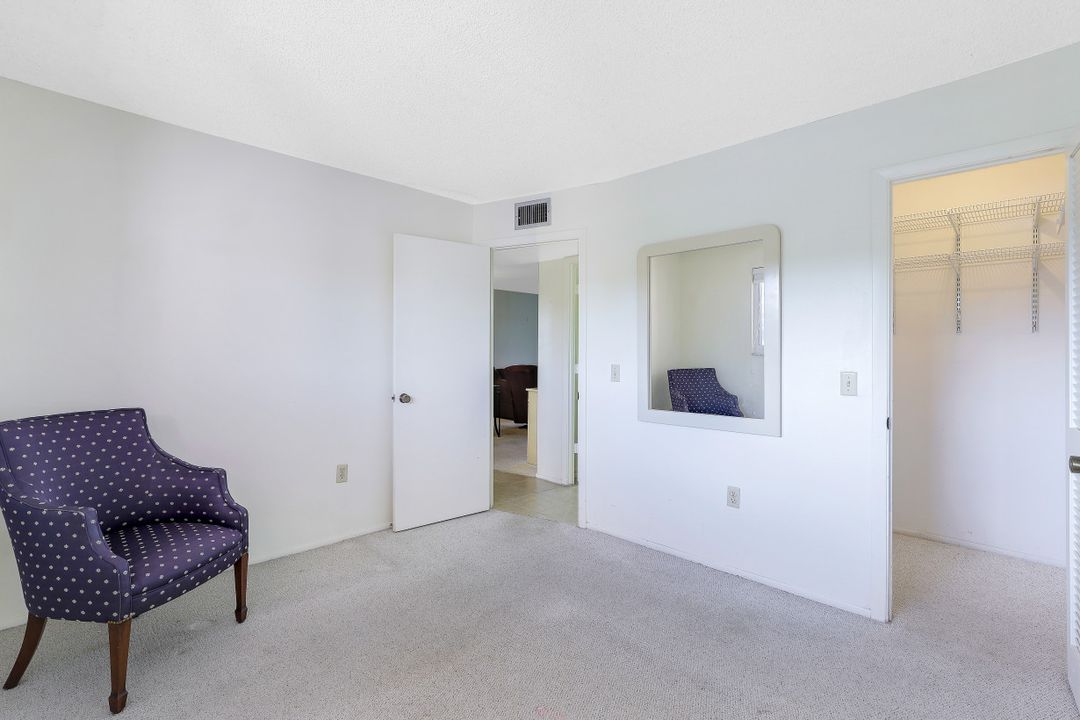 160 Turtle Lake Ct #204, Naples, FL 34105