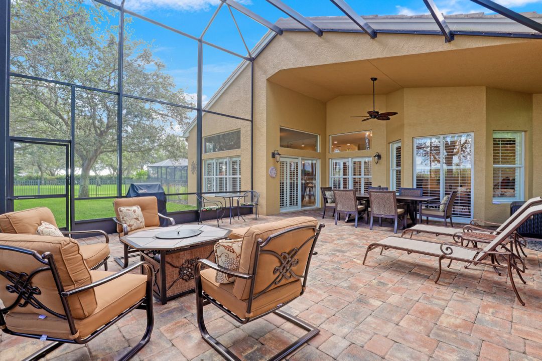 2025 Isla De Palma Cir, Naples, FL 34119
