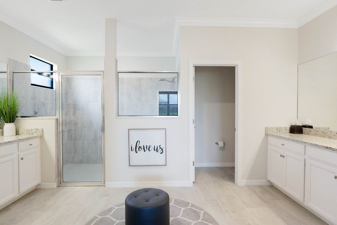 17577 Kinzie Ln, Estero, FL 33928