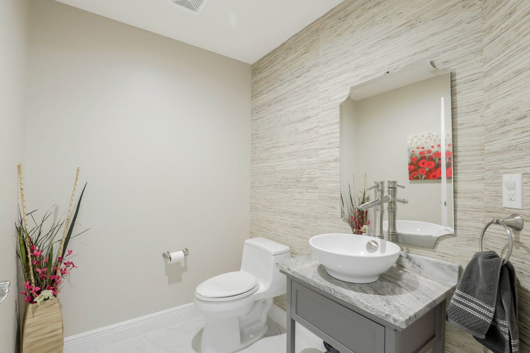 4192 Bay Beach Ln #875, Fort Myers Beach, FL 33931