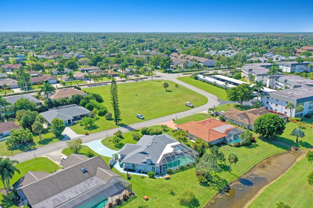 363 Hidden Valley Dr, Naples, FL 34113