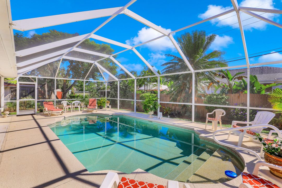 27527 Baretta Dr, Bonita Springs, FL 34135