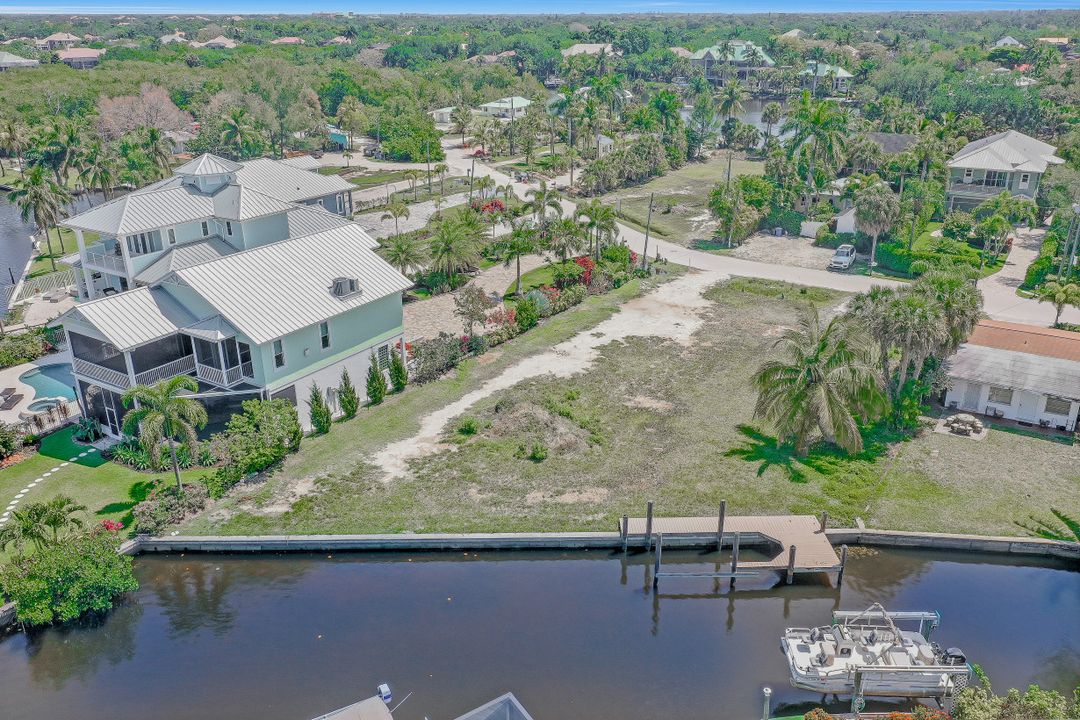 27547 Big Bend Rd, Bonita Springs, FL 34134