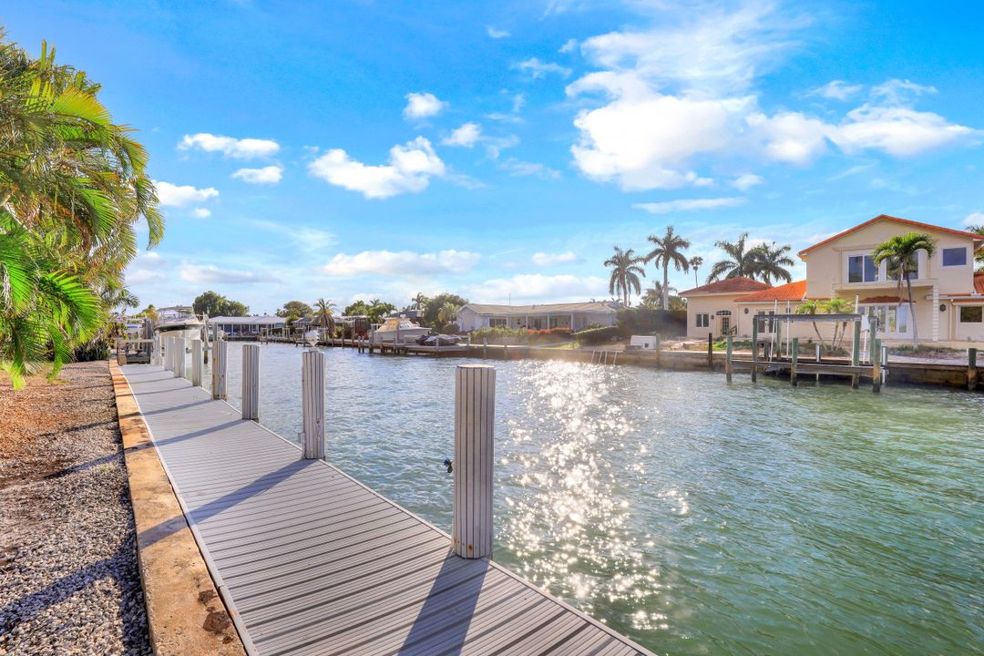 1260 Laurel Ct, Marco Island, FL 34145