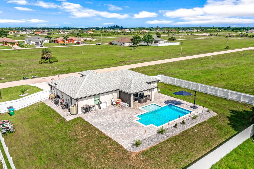 4020 NW 41st Pl, Cape Coral, FL 33993