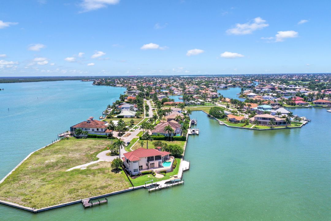 1404 Butterfield Ct, Marco Island, FL 34145