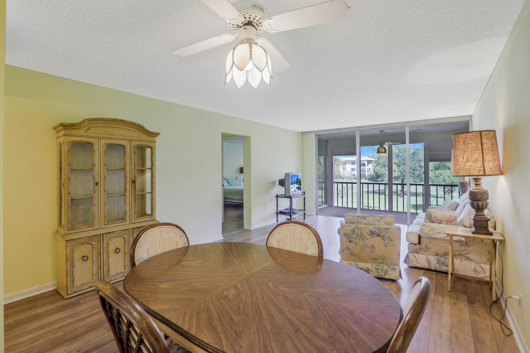 1086 Forest Lakes Dr #9207, Naples, FL 34105