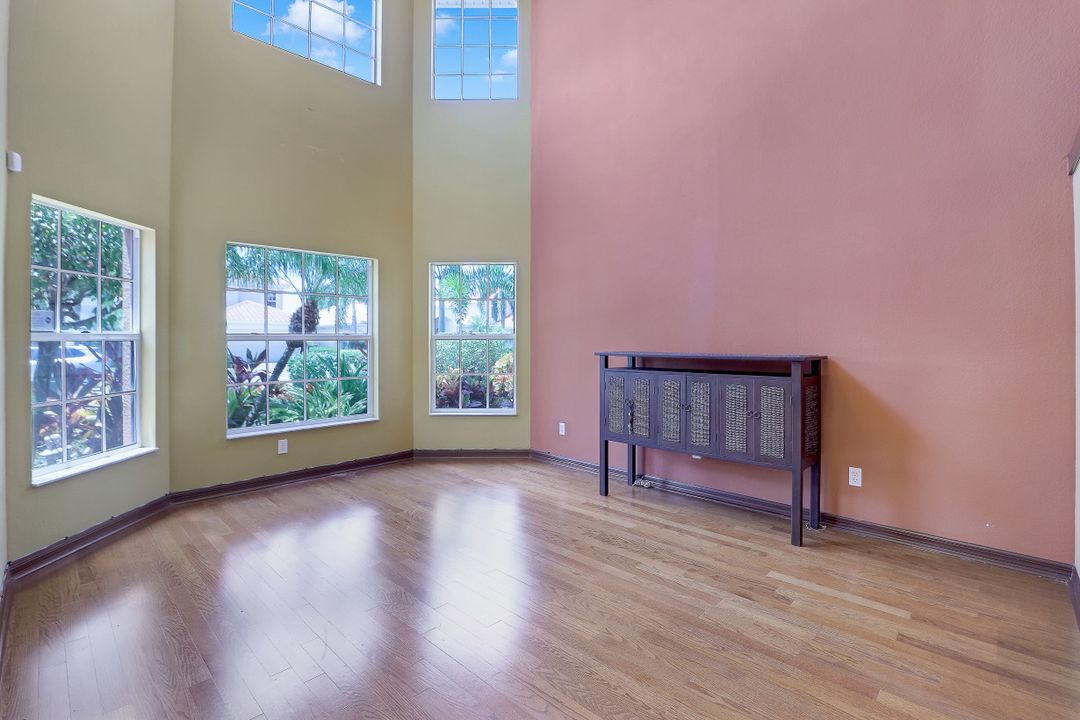 9308 La Bianco St, Fort Myers, FL 33967