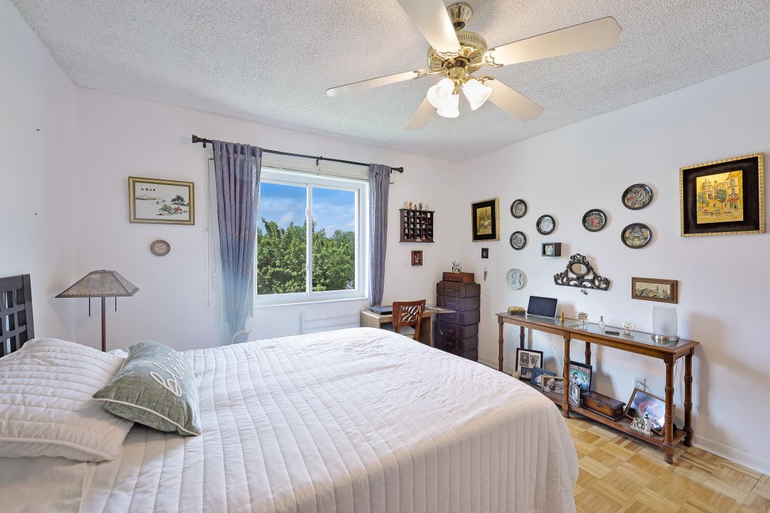 1010 Manatee Rd #B201, Naples, FL 34114