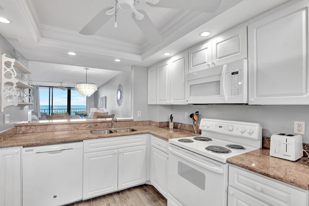 440 Seaview Ct #1002, Marco Island, FL 34145