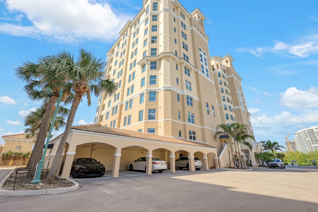 445 Dockside Dr ##201, Naples, FL 34110