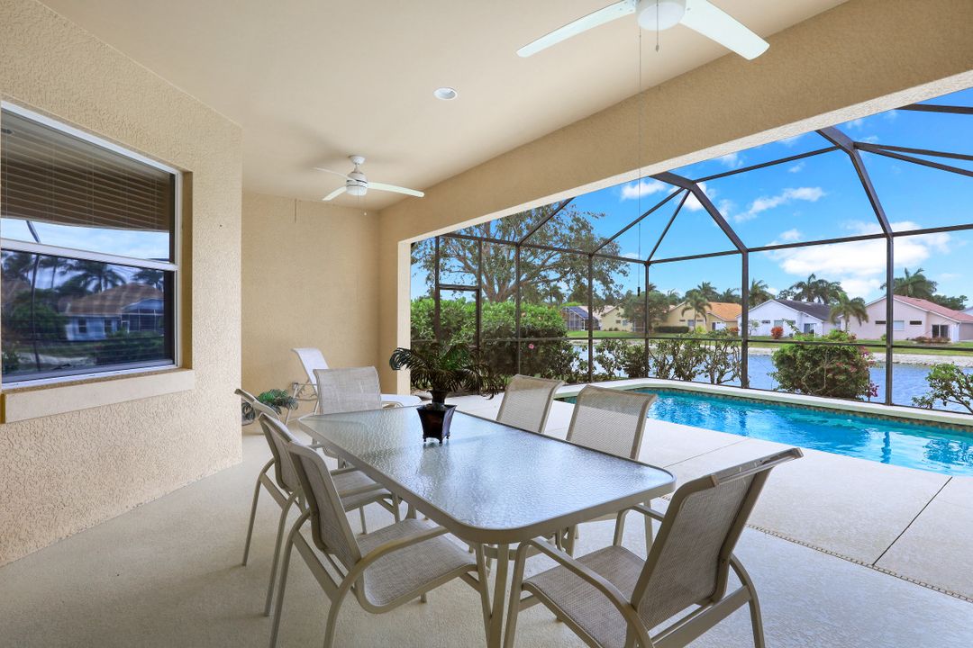 5014 Old Pond Dr, Naples, FL 34104