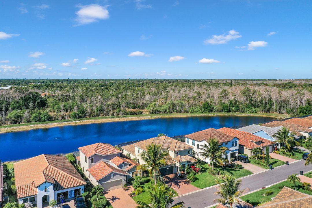 7742 Cypress Walk Dr, Fort Myers, FL 33966