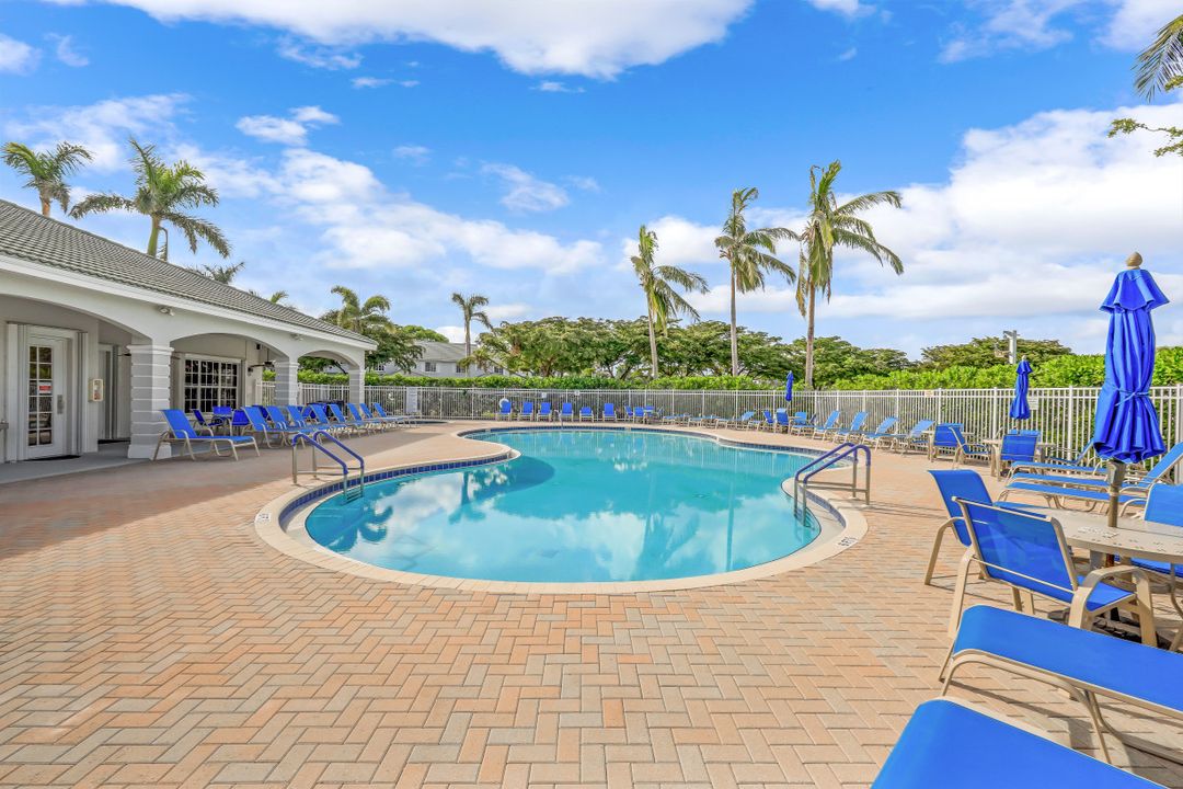 8200 Pacific Beach Dr, Fort Myers, FL 33966