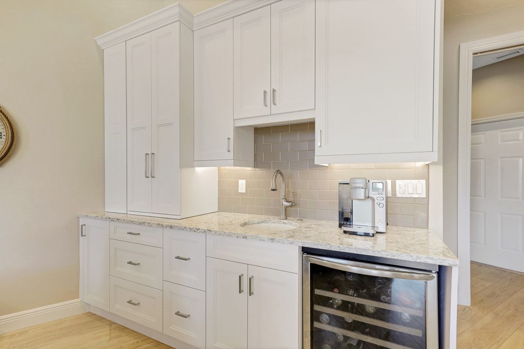 264 Rockhill Ct, Marco Island, FL 34145