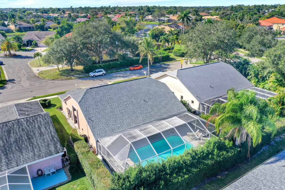 1812 Piccadilly Circus, Naples, FL 34112