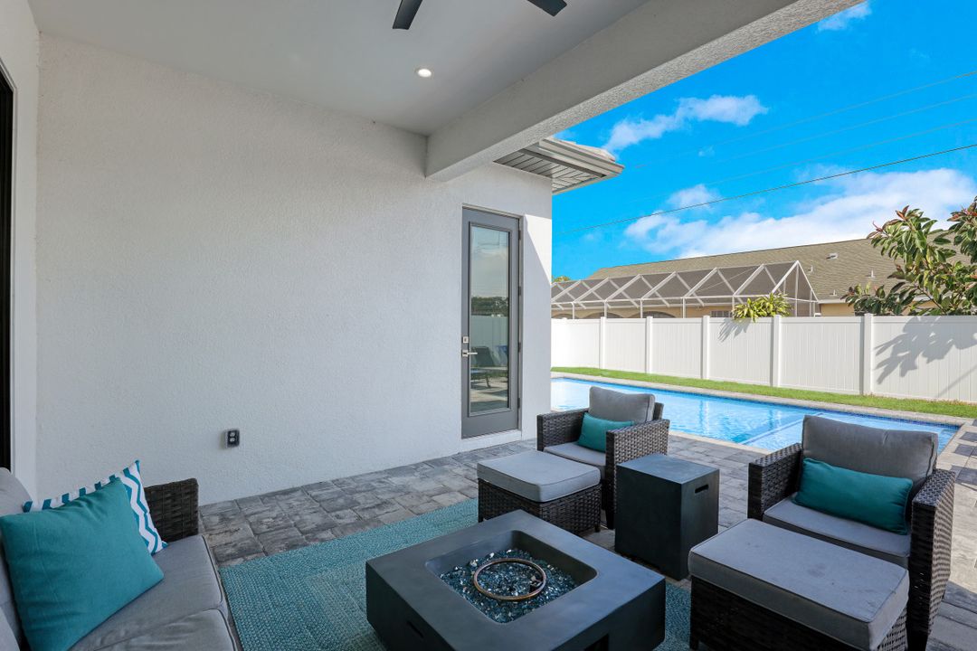 783 110th Ave N, Naples, FL 34108