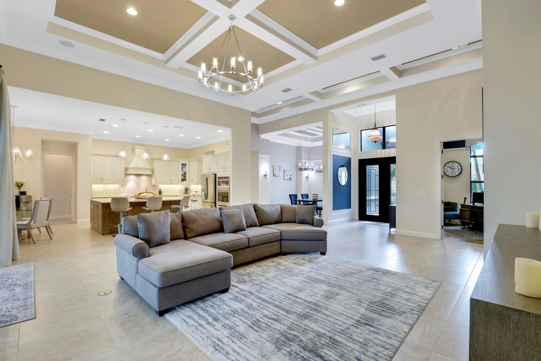 9539 Via Lago Way, Fort Myers, FL 33912