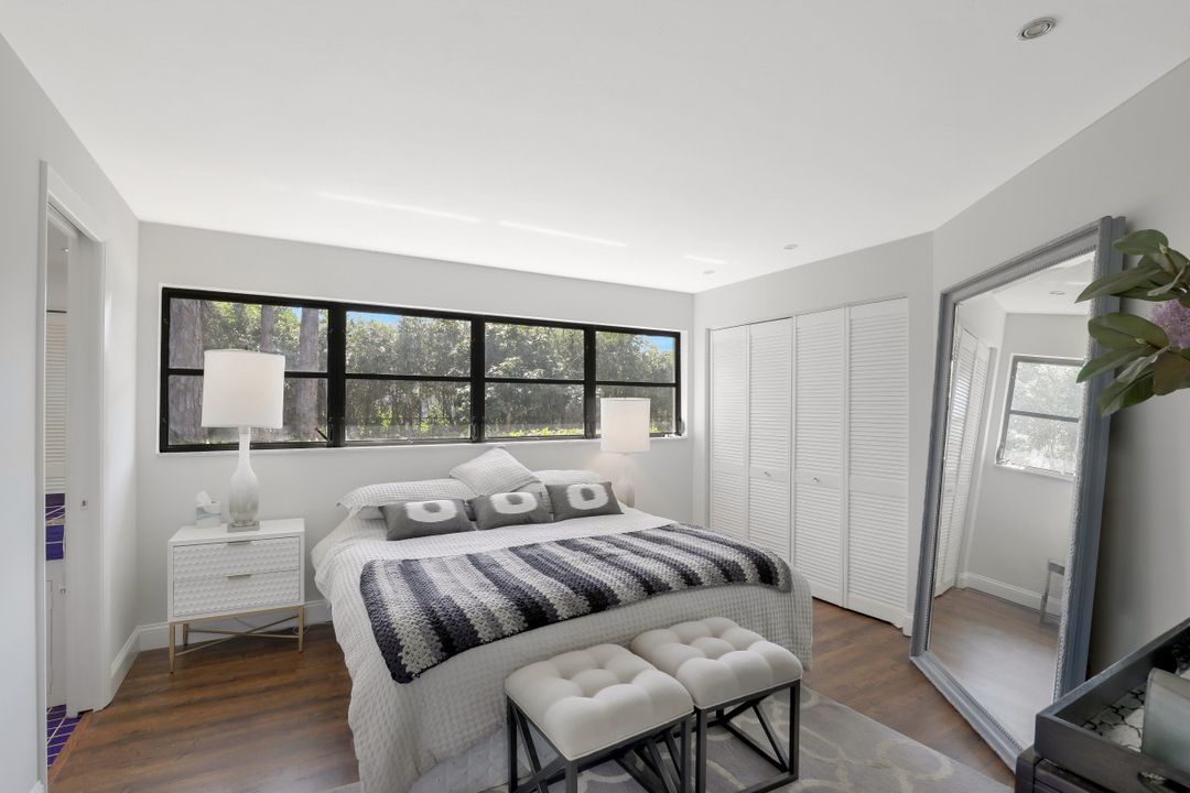 6640 Trail Blvd, Naples, FL 34108