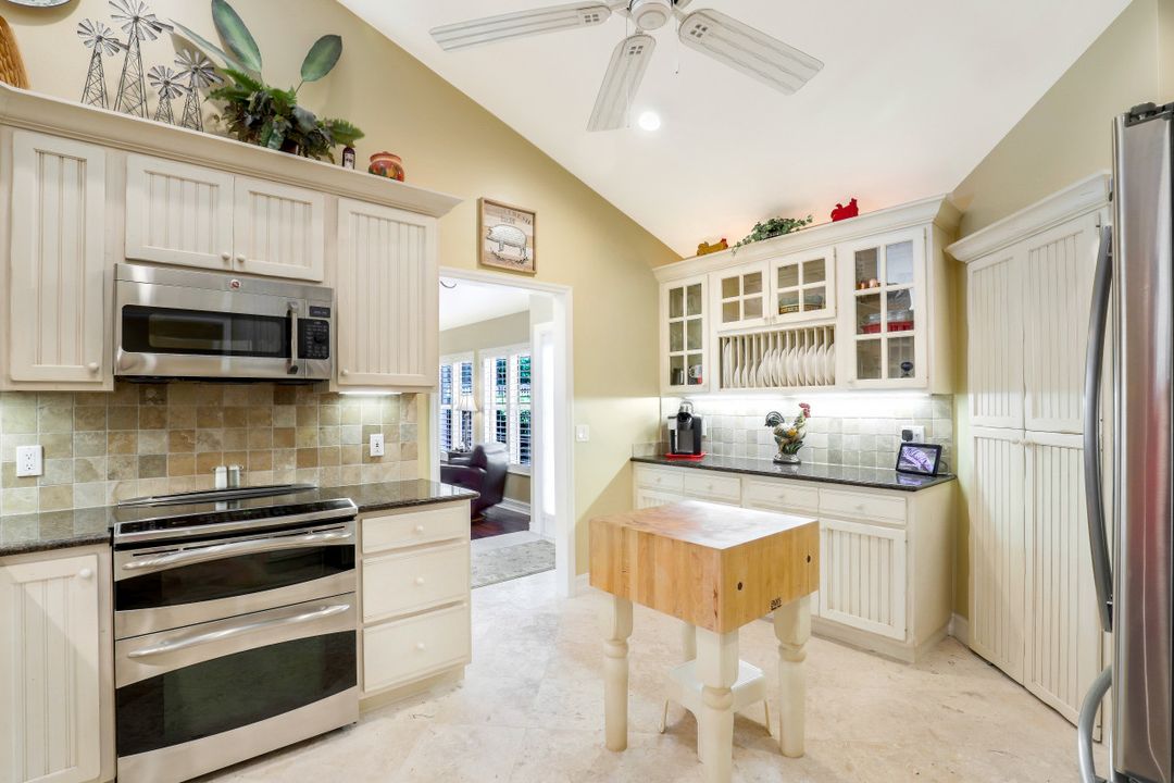 3163 Greenflower Ct, Bonita Springs, FL 34134