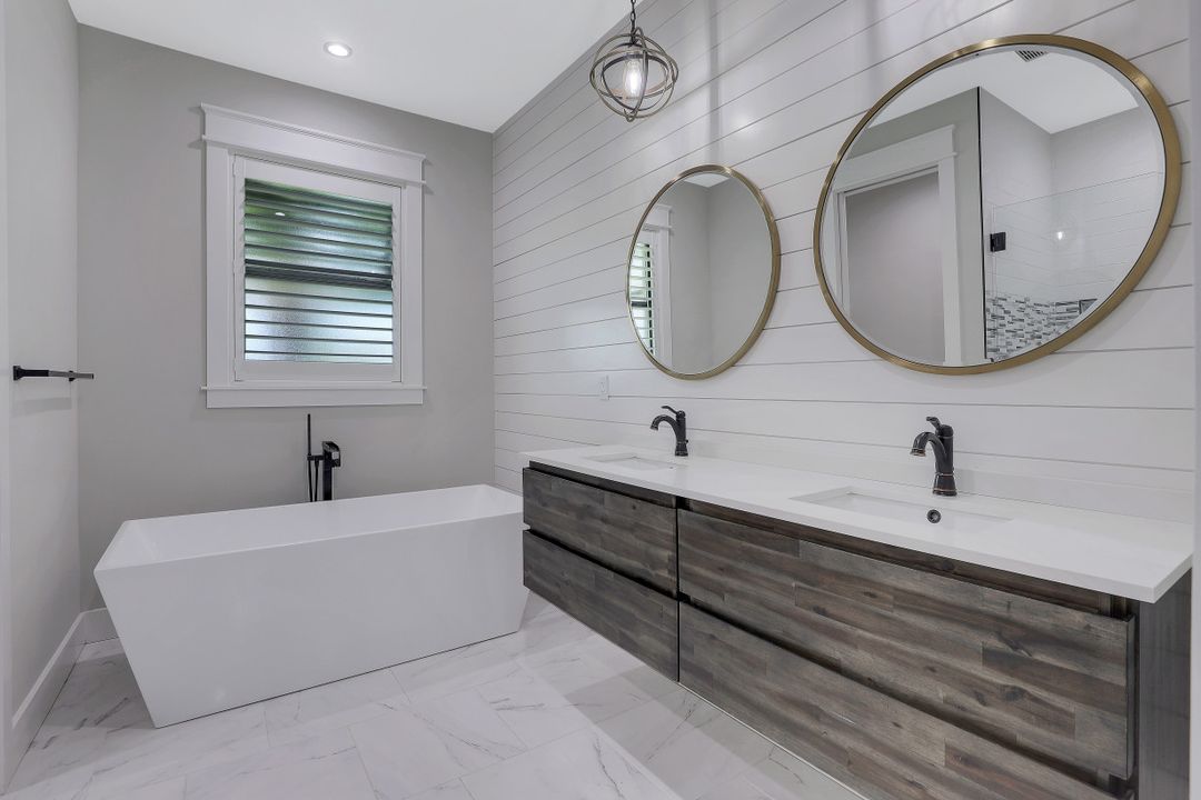 3554 McComb Ln, Bonita Springs, FL 34134