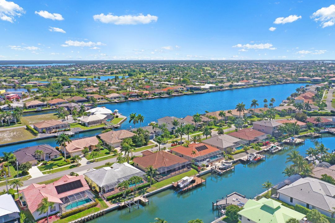 356 Capistrano Ct, Marco Island, FL 34145