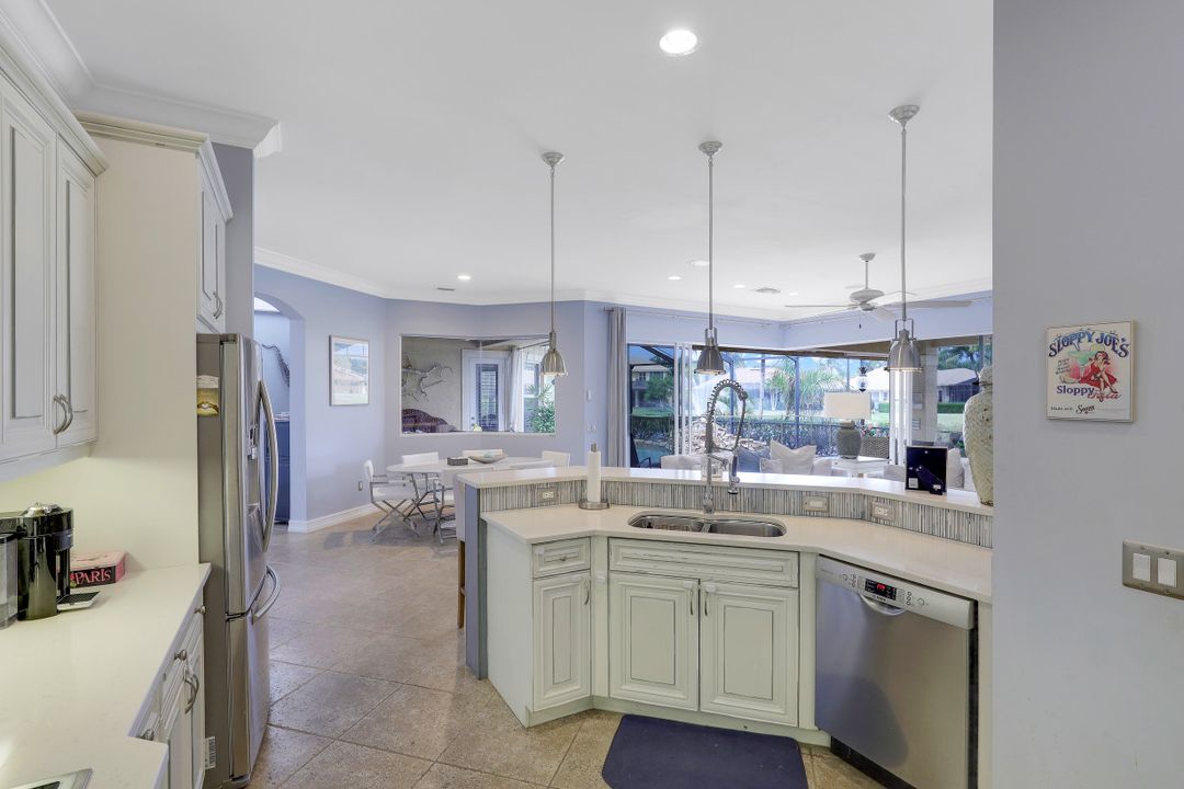 5119 Post Oak Ln, Naples, FL 34105