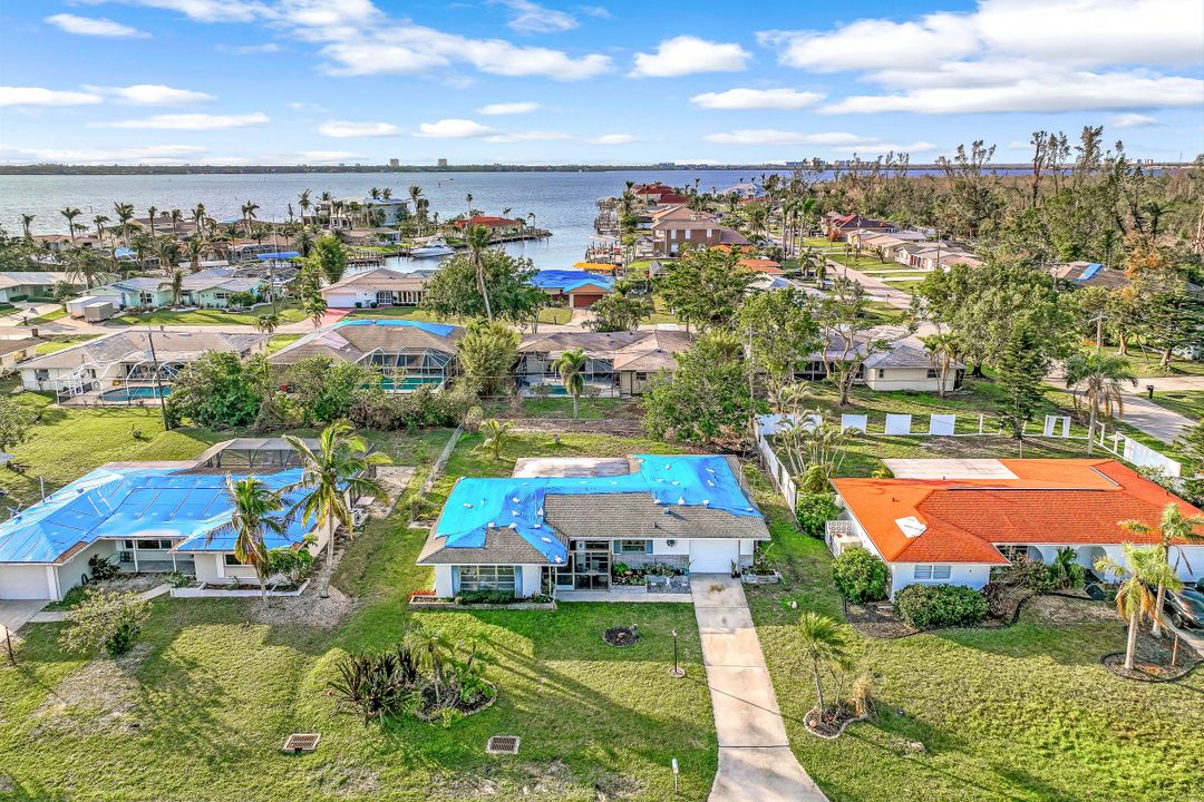 122 SW 59th St, Cape Coral, FL 33914