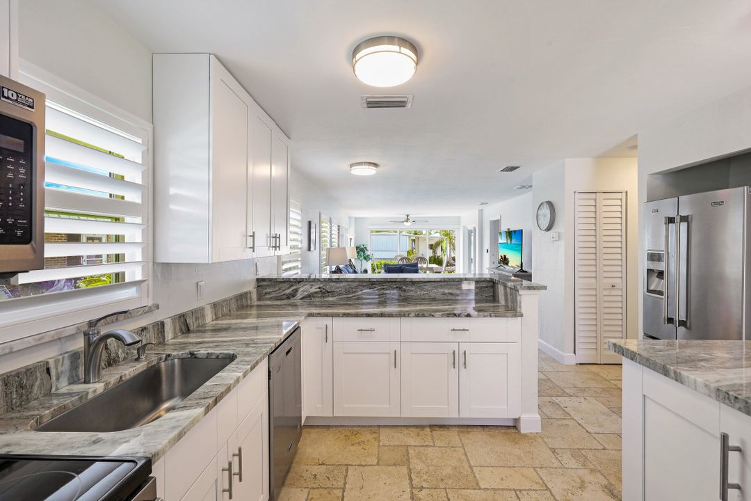 2846 Arbutus St #C2, Naples, FL 34112