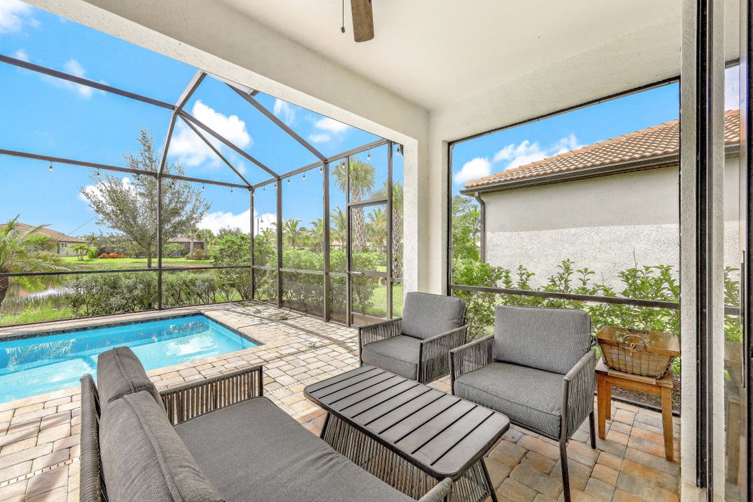 12010 Westmoreland Way, Fort Myers, FL 33913