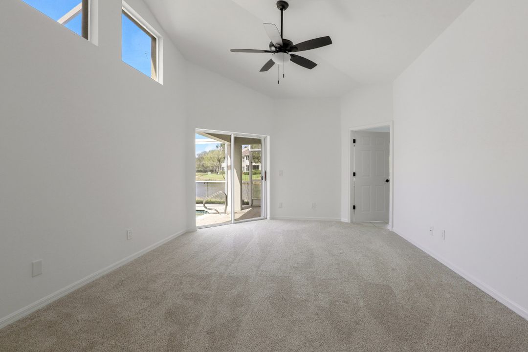 14832 Paradigm Ct, Fort Myers, FL 33919