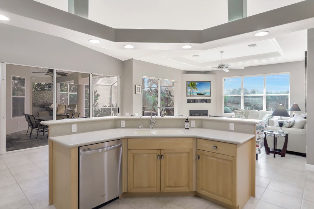 2314 SW 31st Ln, Cape Coral, FL 33914