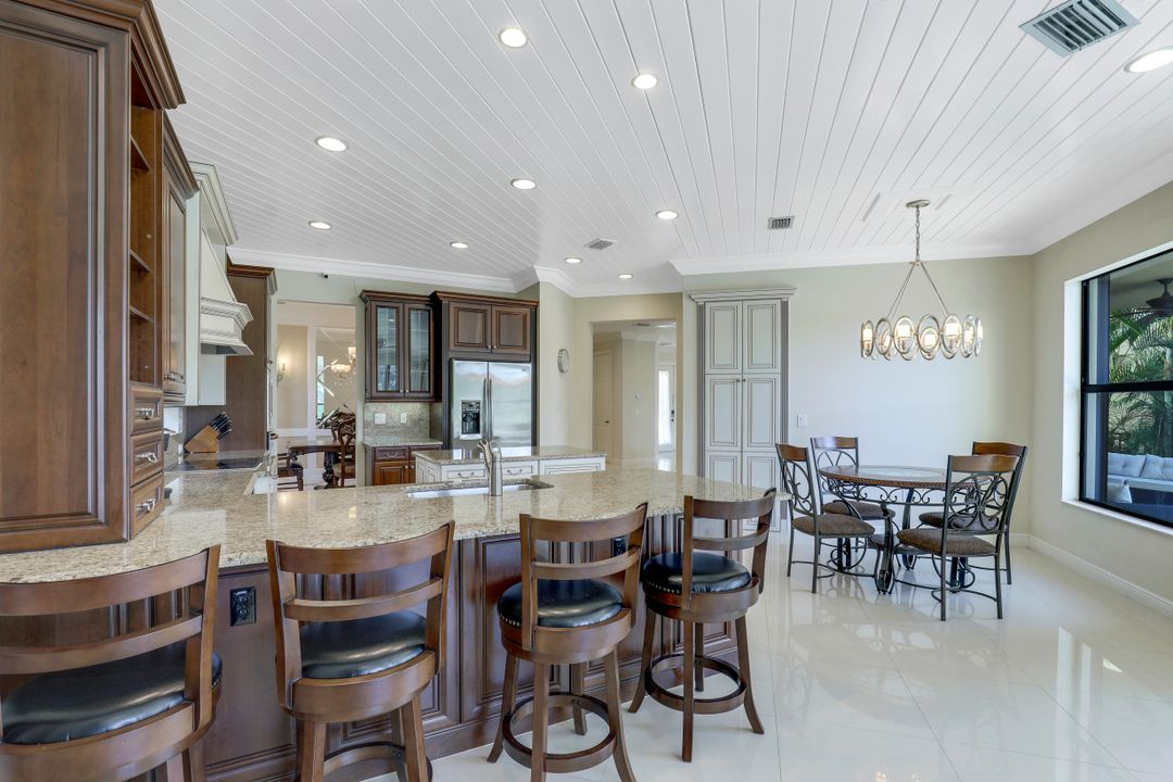 3642 Santaren Ct, Naples, FL 34119