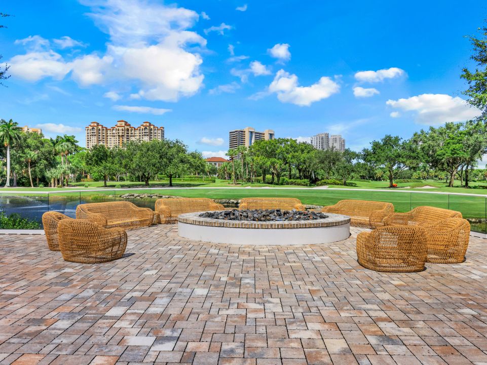 5850 Pelican Bay Blvd, Naples, FL 34108