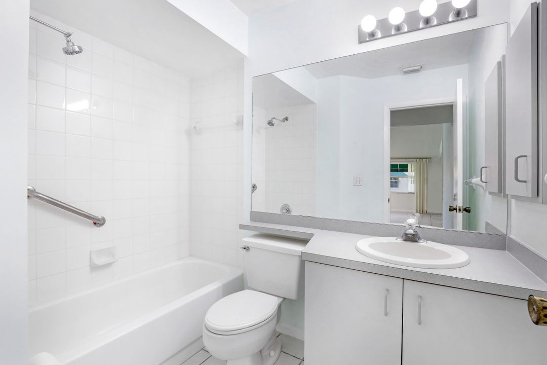 1004 McGregor Park Cir, Fort Myers, FL 33908