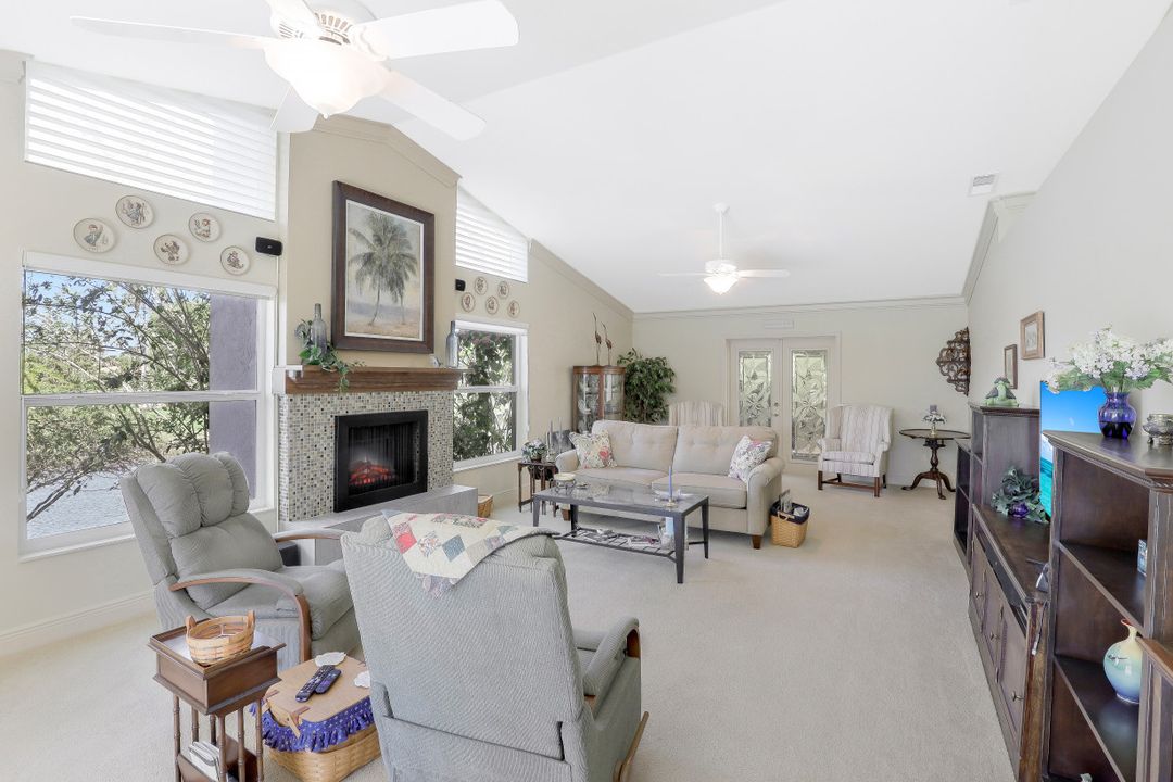 204 SE 20th Pl, Cape Coral, FL 33990