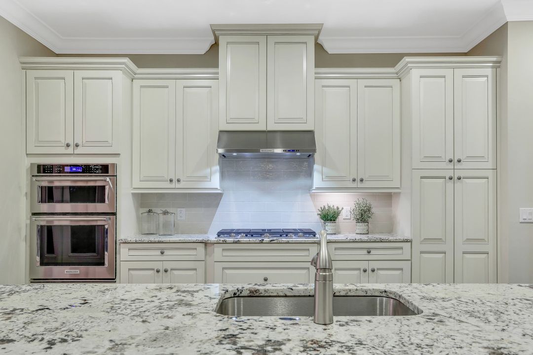 16440 Carrara Way #102, Naples, FL 34110