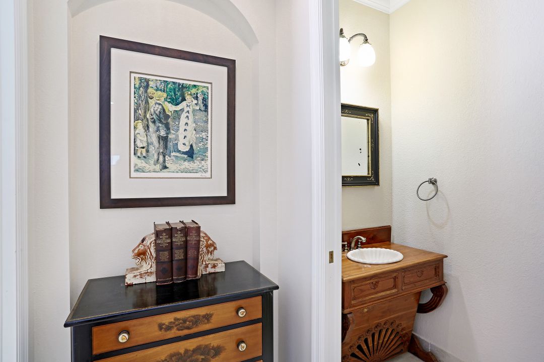 20490 Foxworth Cir, Estero, FL 33928