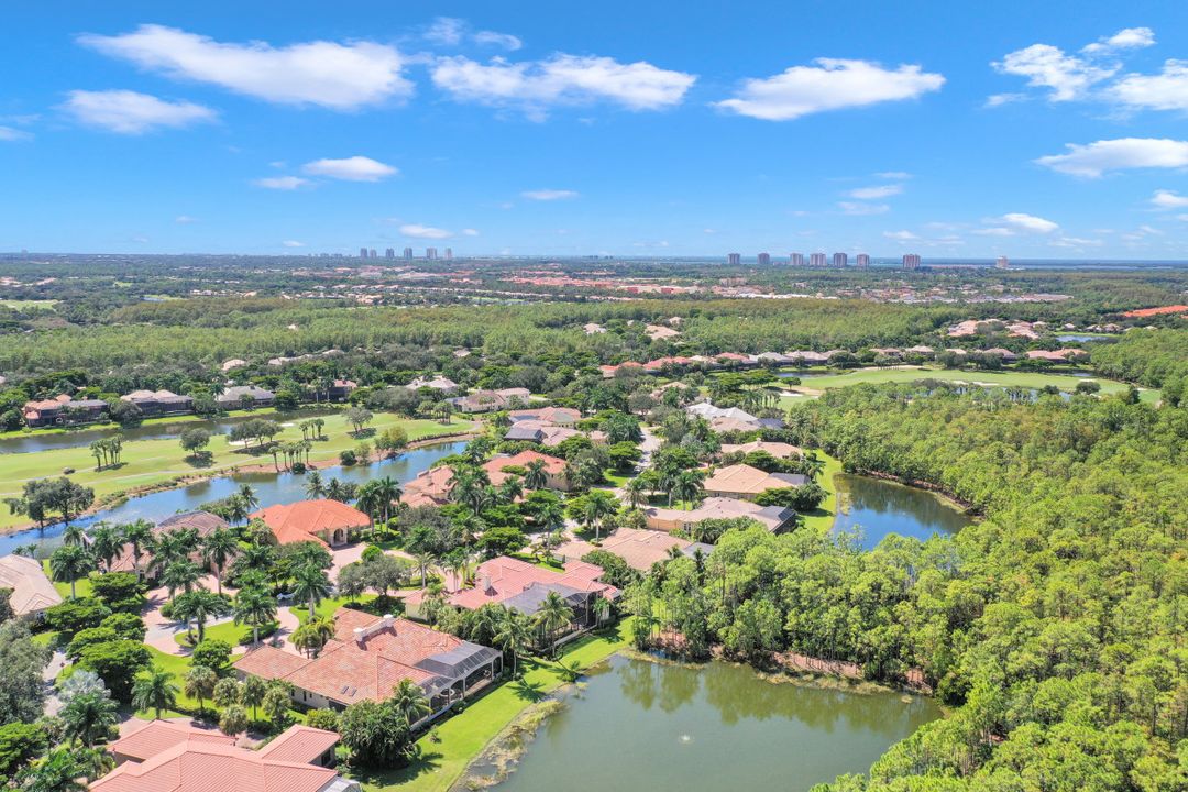 9381 Lakebend Preserve Ct, Estero, FL 34135